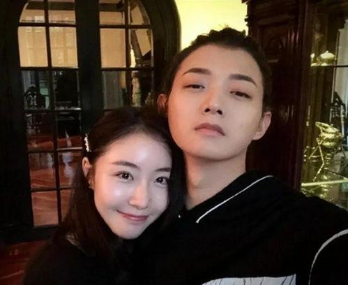 观众吃瓜明星塌房视频,观众热议娱乐圈风云变幻