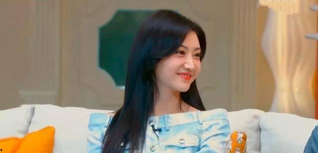 唐艺昕今日吃瓜视频播放,瓜田李下，真相几何？