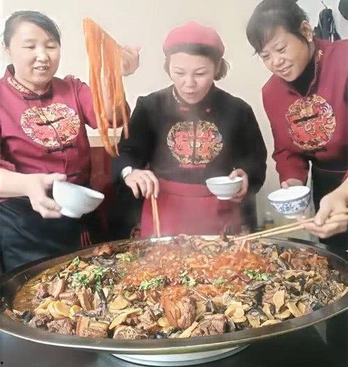 老板留住员工吃瓜视频,吃瓜视频大揭秘