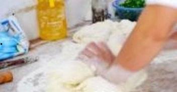 瓜娃子吃馒头怎么做视频,萌娃美食挑战大揭秘