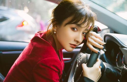 吴昕郑凯吃瓜少女视频,吃瓜少女视角下的甜蜜瞬间